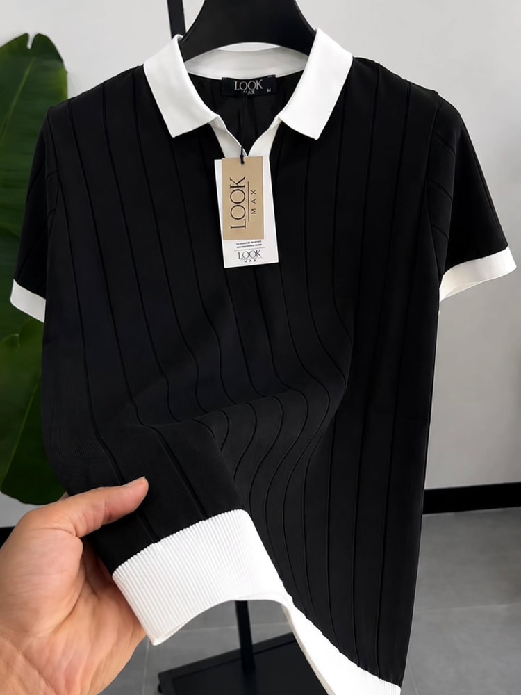 قميص بولو أسود بياقة وأساور بيضاء